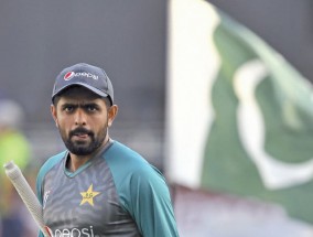 “你冤枉了Babar Azam”:萨尔曼抨击巴基斯坦板球委员会对队长问题处理不当